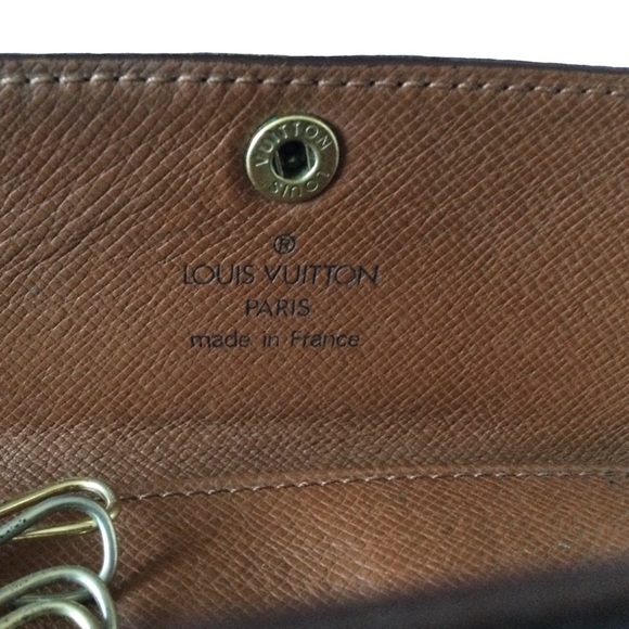HOST PICK Louis Vuitton Monogram Key Case - Picture 5 of 11